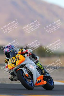 media/Sep-24-2022-CVMA (Sat) [[a45f954247]]/Race 10 Amateur Supersport Middleweight/